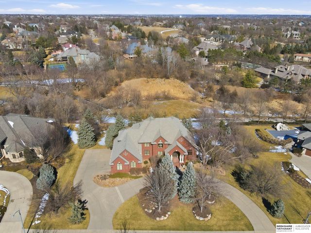 13804 Cuming Street, Omaha, NE 68154