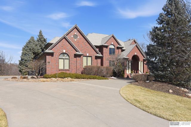 13804 Cuming Street, Omaha, NE 68154