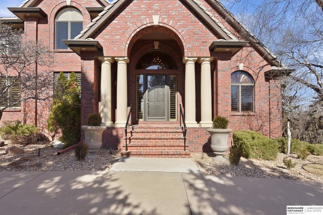 13804 Cuming Street, Omaha, NE 68154