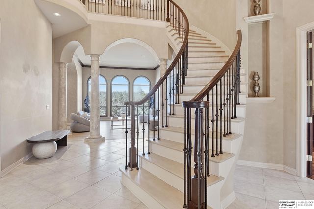 13804 Cuming Street, Omaha, NE 68154