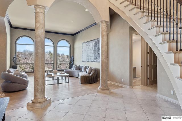 13804 Cuming Street, Omaha, NE 68154