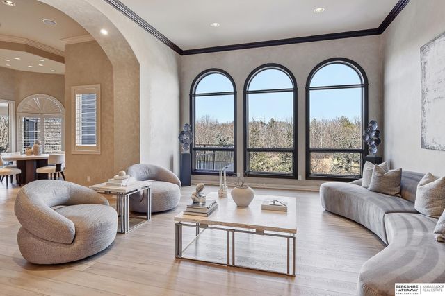 13804 Cuming Street, Omaha, NE 68154