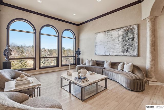 13804 Cuming Street, Omaha, NE 68154