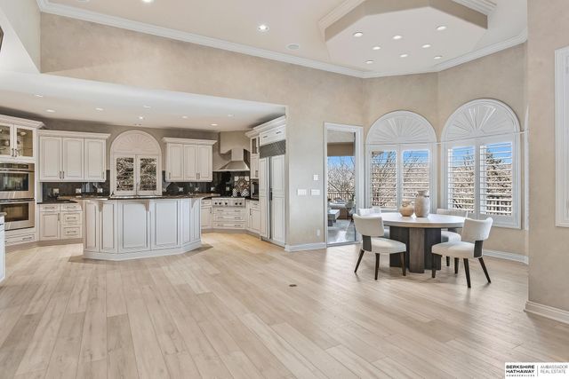 13804 Cuming Street, Omaha, NE 68154