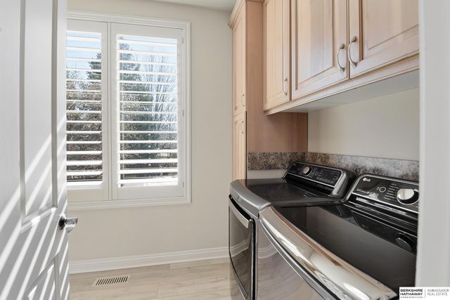 13804 Cuming Street, Omaha, NE 68154