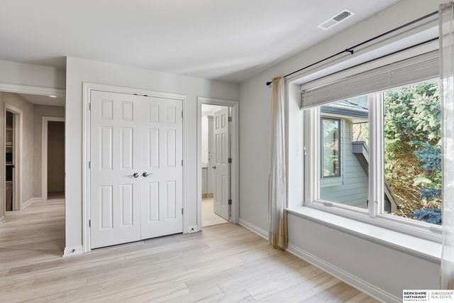 13804 Cuming Street, Omaha, NE 68154