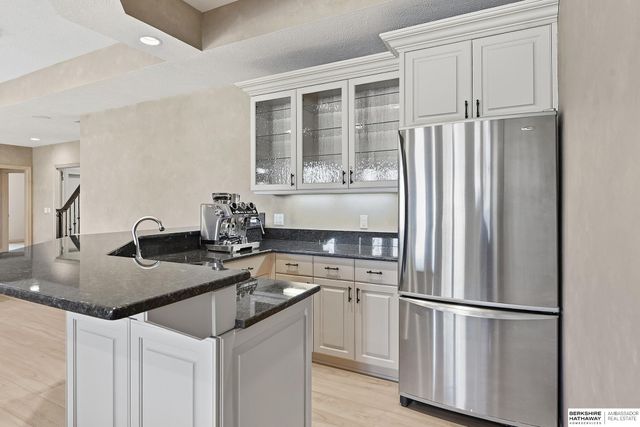 13804 Cuming Street, Omaha, NE 68154