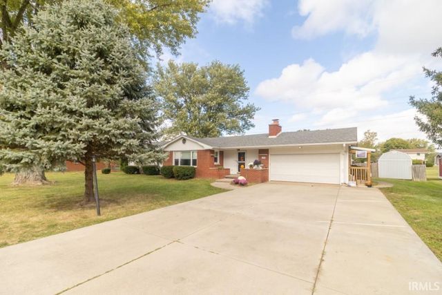 732 E County Road 300 S, New Castle, IN 47362