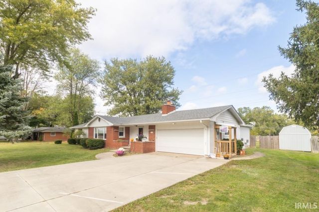 732 E County Road 300 S, New Castle, IN 47362