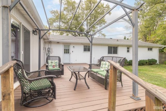 732 E County Road 300 S, New Castle, IN 47362