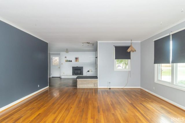 732 E County Road 300 S, New Castle, IN 47362