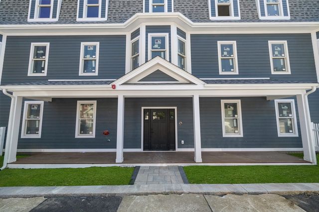 60 Stanley St 302, Boston, MA 02125