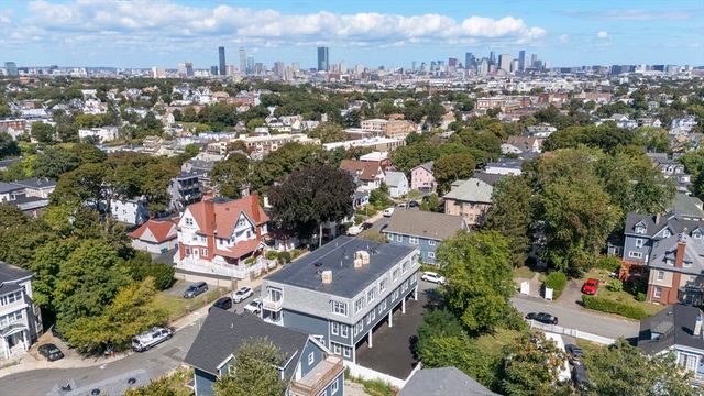 60 Stanley St 302, Boston, MA 02125