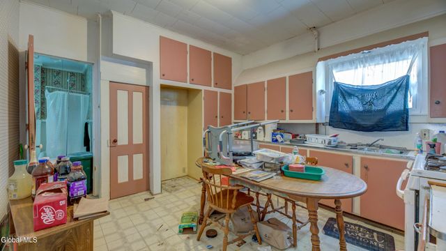 19 S Melcher Street, Johnstown, NY 12095
