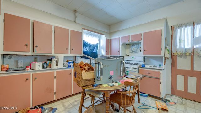 19 S Melcher Street, Johnstown, NY 12095