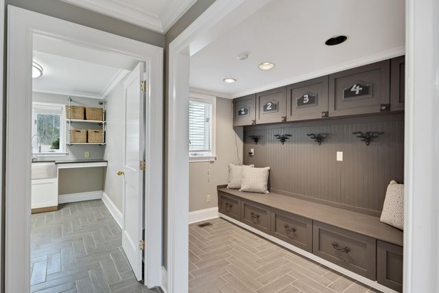 1025 TIMBERLAKE DR E, Unincorporated, TN 38018