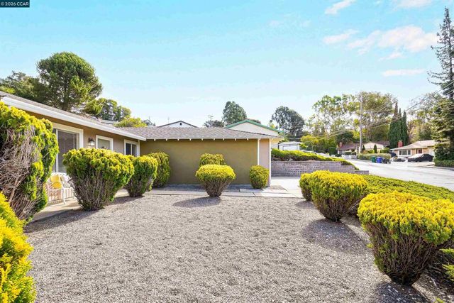 2506 Henry Ave, Pinole, CA 94564
