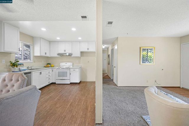 2506 Henry Ave, Pinole, CA 94564