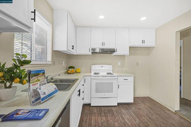 2506 Henry Ave, Pinole, CA 94564