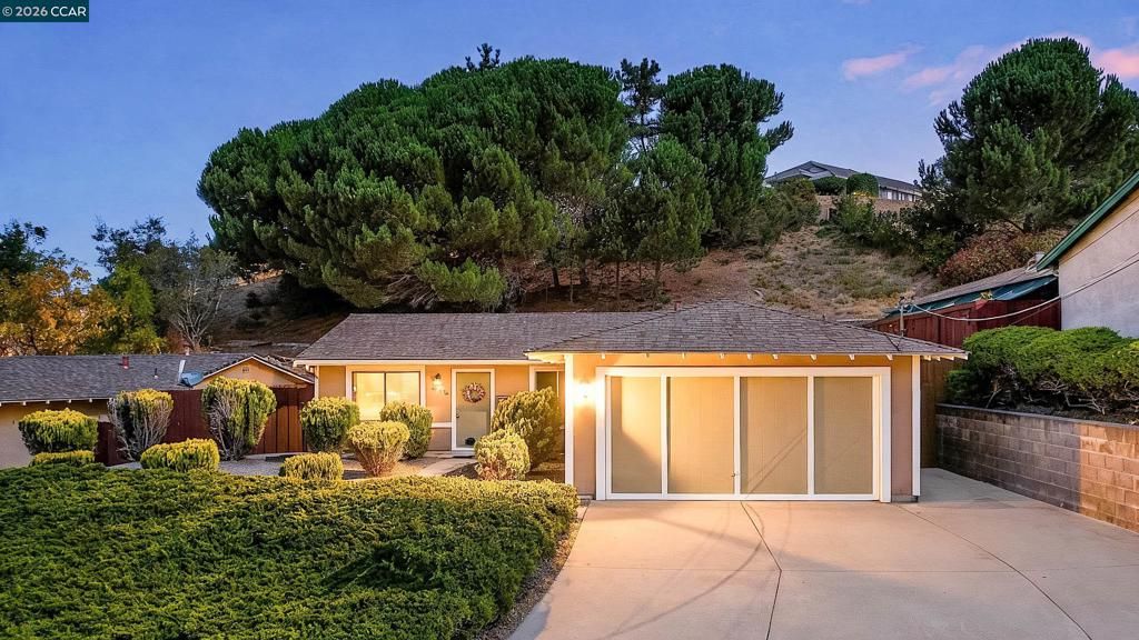 2506 Henry Ave, Pinole, CA 94564