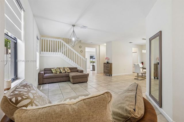 10594 W 35th Ln, Hialeah, FL 33018