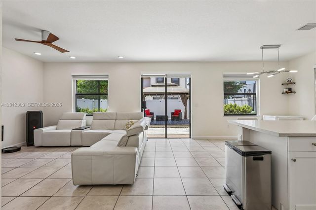 10594 W 35th Ln, Hialeah, FL 33018