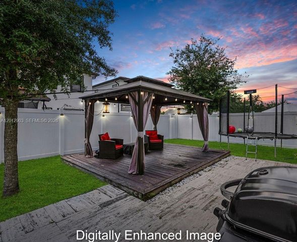 10594 W 35th Ln, Hialeah, FL 33018