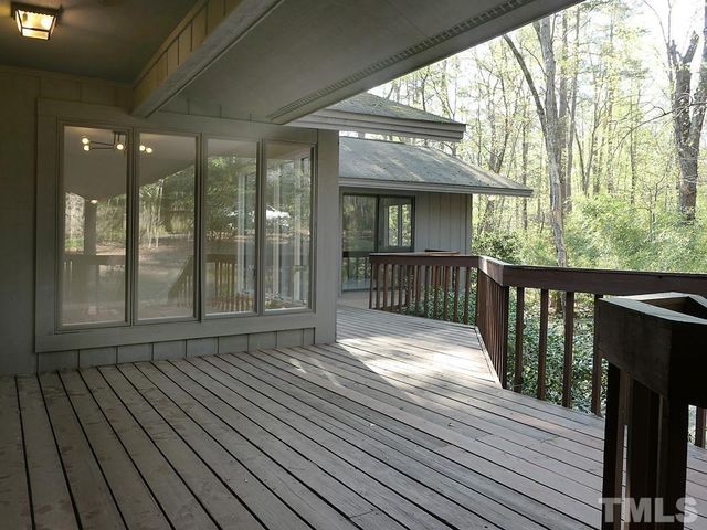 630 Bayberry Drive, Chapel Hill, NC 27517