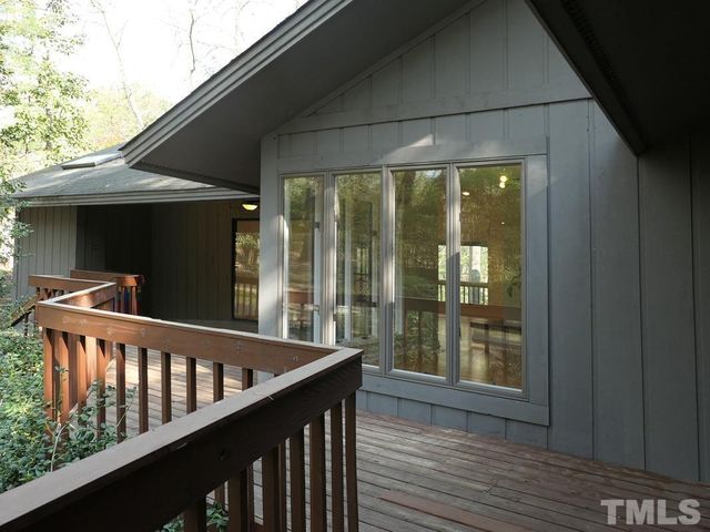630 Bayberry Drive, Chapel Hill, NC 27517