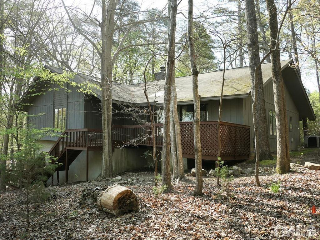630 Bayberry Drive, Chapel Hill, NC 27517