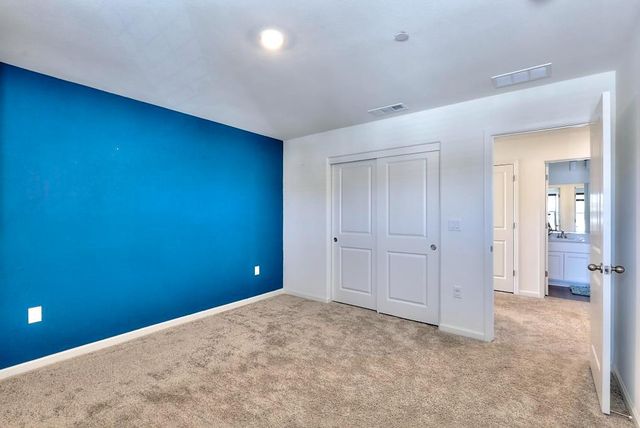 5439 Drawbridge Way, Riverbank, CA 95367