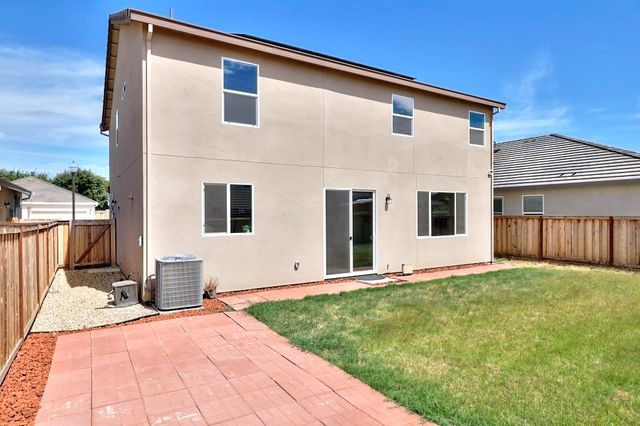 5439 Drawbridge Way, Riverbank, CA 95367