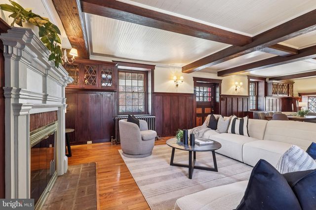 1 SPROUL LN, Wallingford, PA 19086