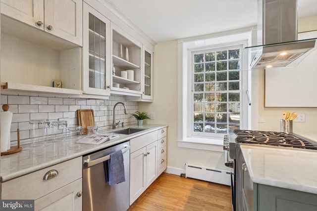 1 SPROUL LN, Wallingford, PA 19086