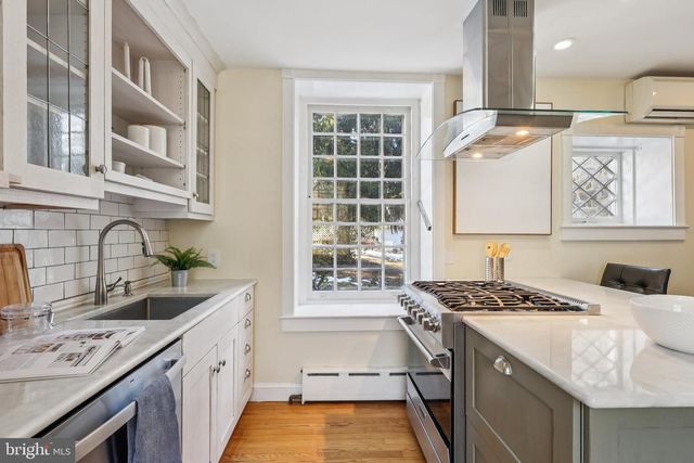 1 SPROUL LN, Wallingford, PA 19086