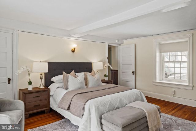 1 SPROUL LN, Wallingford, PA 19086