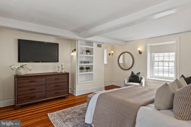 1 SPROUL LN, Wallingford, PA 19086