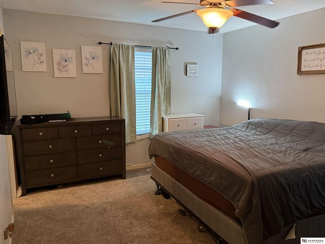 7302 N 89th Avenue, Omaha, NE 68122