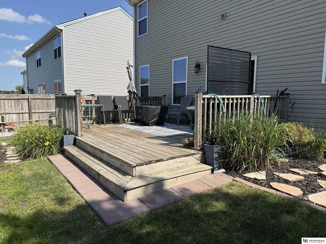 7302 N 89th Avenue, Omaha, NE 68122