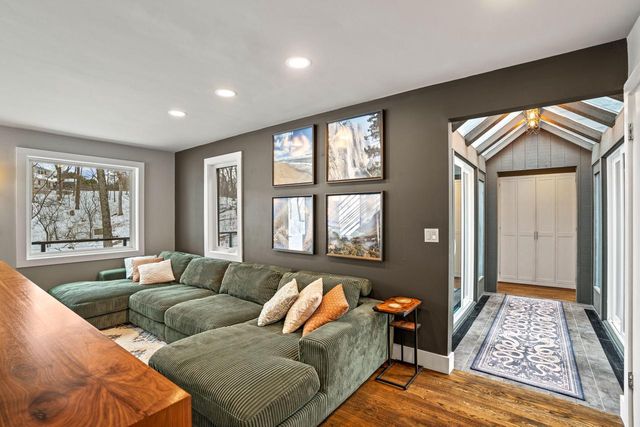 N55W30923 County Road K, Hartland, WI 53029