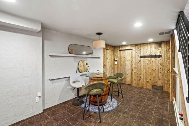 N55W30923 County Road K, Hartland, WI 53029