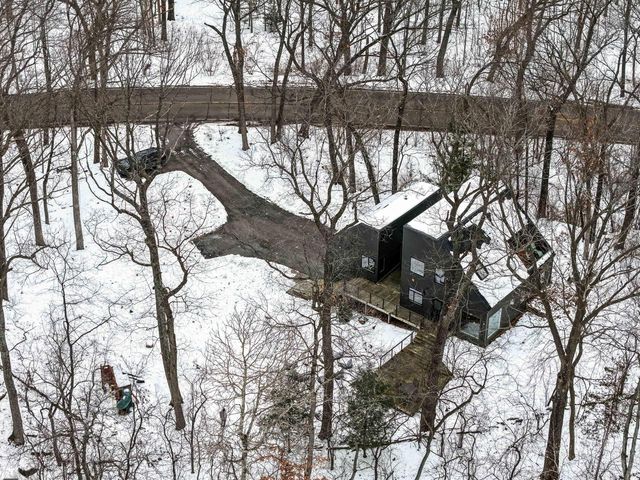 N55W30923 County Road K, Hartland, WI 53029