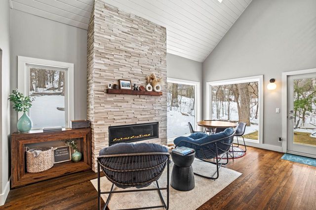 N55W30923 County Road K, Hartland, WI 53029