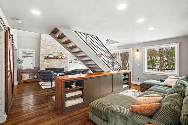 N55W30923 County Road K, Hartland, WI 53029