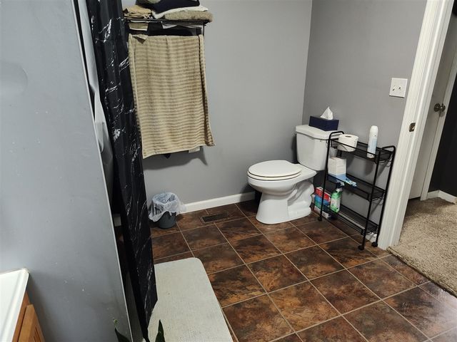 1233 Robinson Road, Quincy, MI 49082