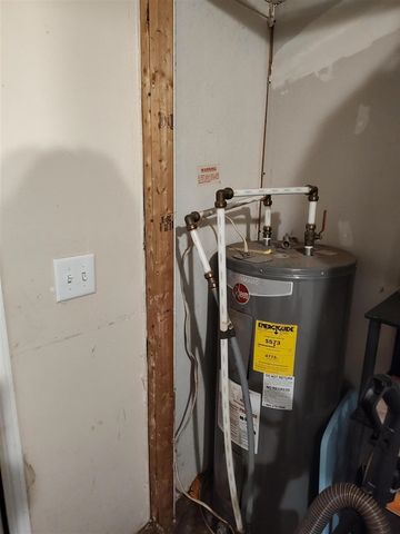 1233 Robinson Road, Quincy, MI 49082