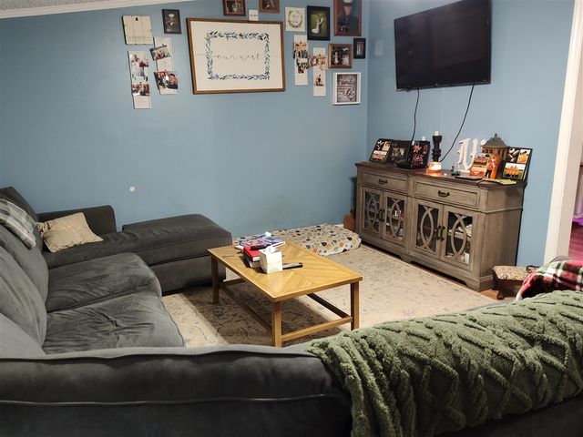 1233 Robinson Road, Quincy, MI 49082