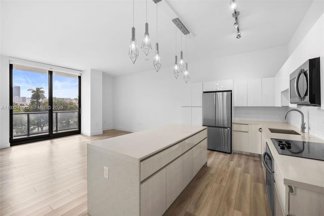 101 Diplomat Pkwy 0508, Hallandale Beach, FL 33009