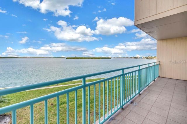 1 KEY CAPRI 209E, Treasure Island, FL 33706