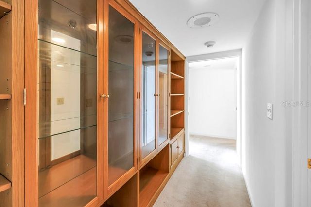 1 KEY CAPRI 209E, Treasure Island, FL 33706